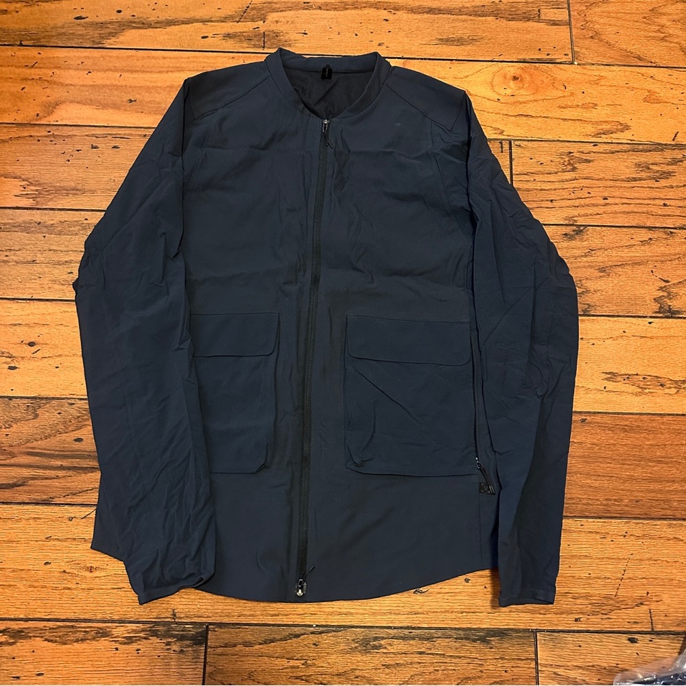 lululemon athletica Men's Navy Lightweight Zip Jacket